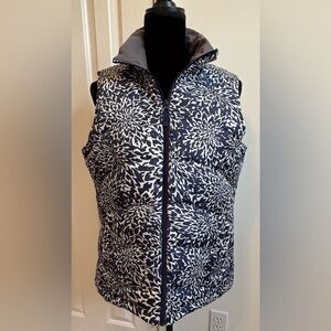 Stylish Lands End Women's Navy and White Puffer Vest
